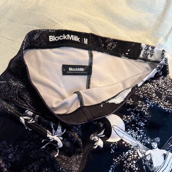 BlackMilk Leggings - Picture 4 of 6